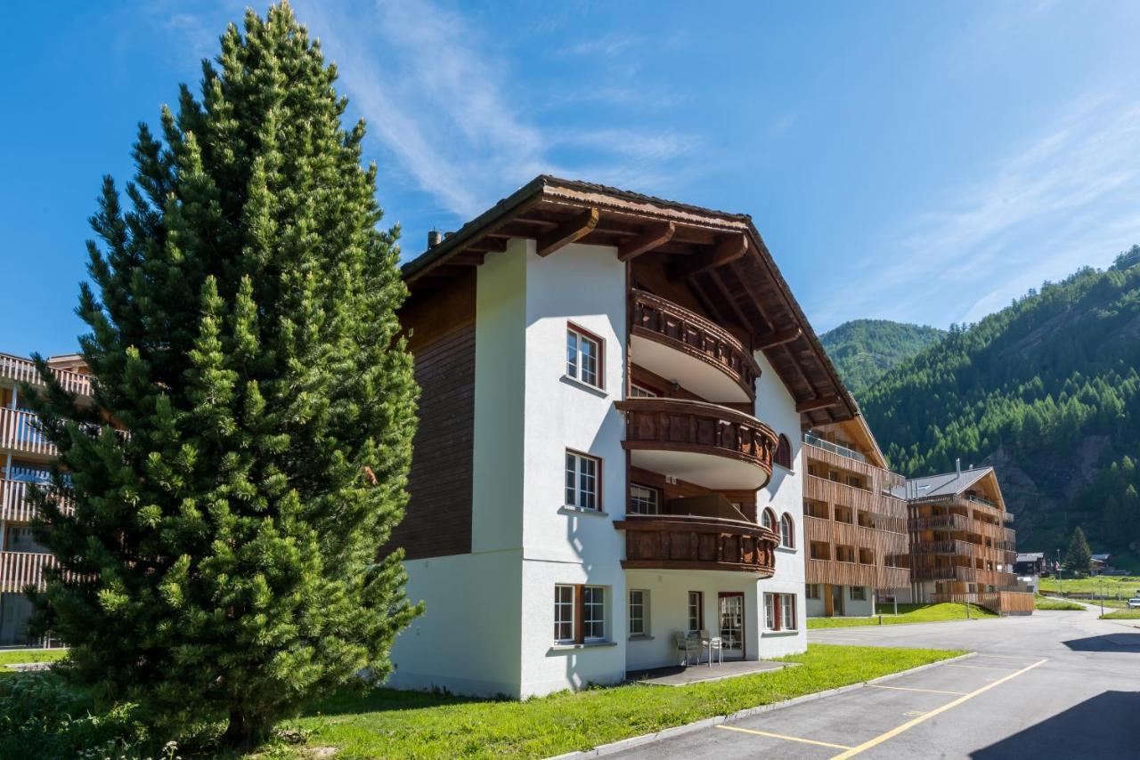 Montela Hotel & Resort - Casa Antares Saas-Grund Buitenkant foto